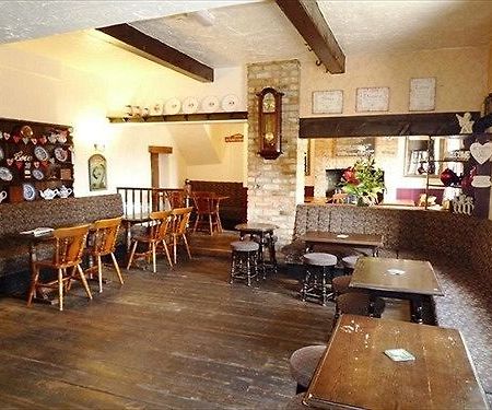 The Oddfellows Arms Sherburn in Elmet Екстериор снимка